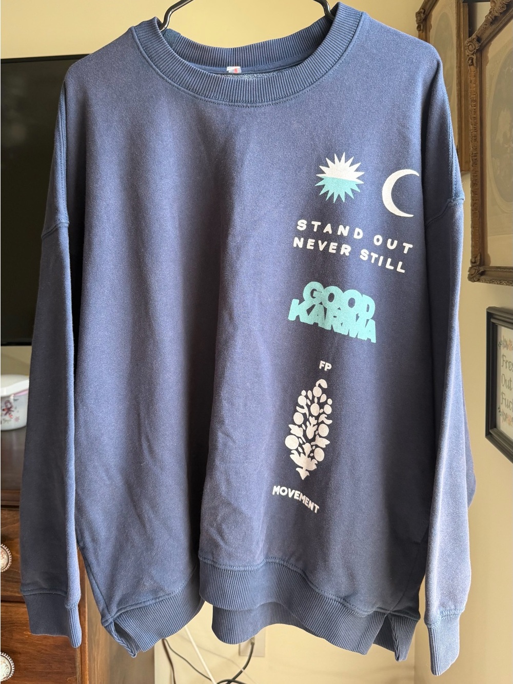 NWT- FP Movement All Star Graphic Pullover - Picture 3 of 3